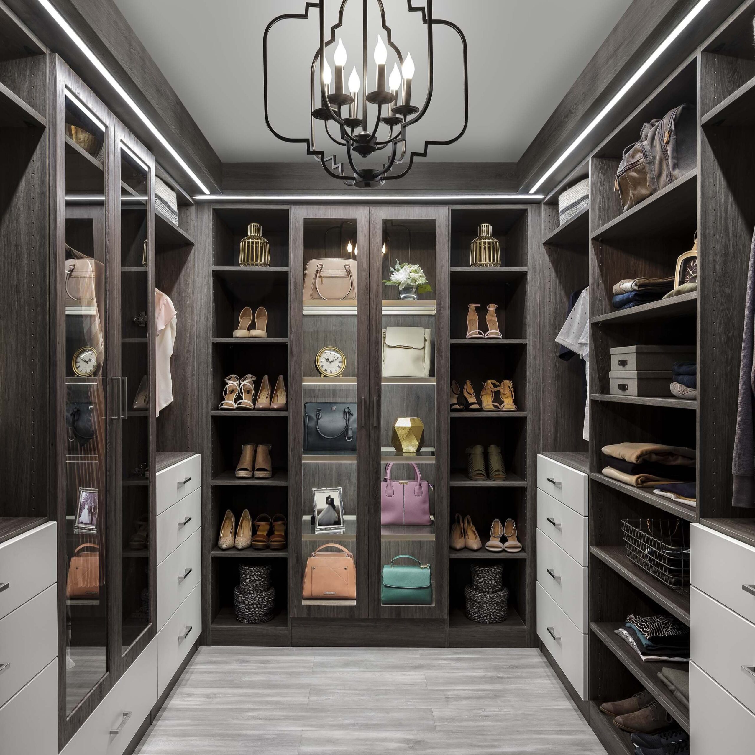 Ash-and-Vintage-Modern-Closet-Jul-2020